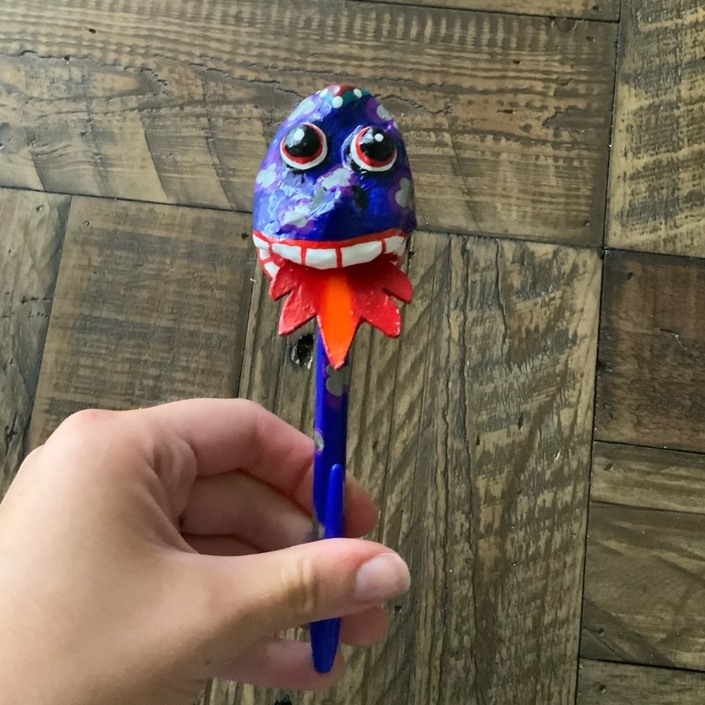 Consuela Violet Handmade Dragon Pen NWOT